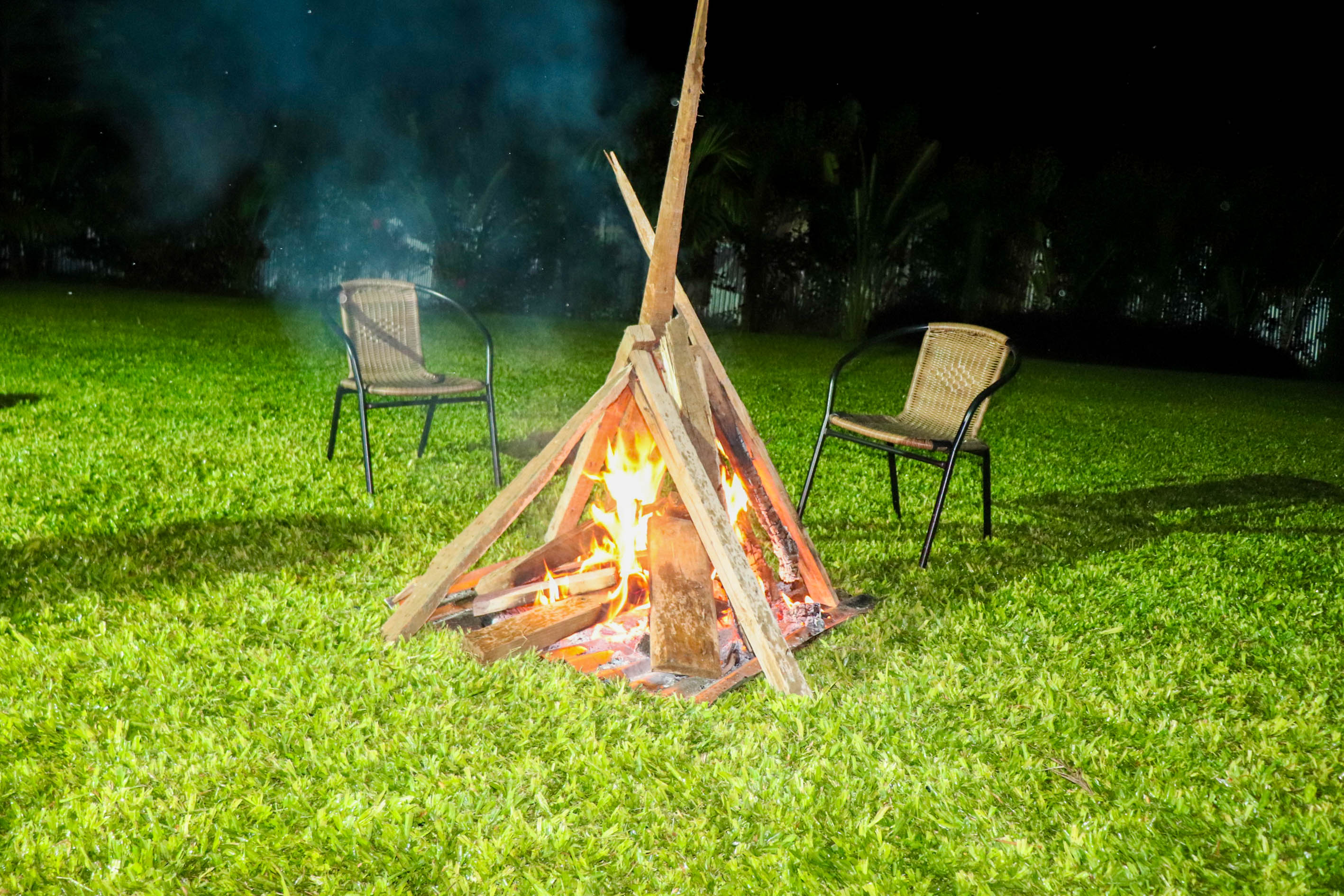 Traditional Evening Bonfire Experience at Moipa Hotel